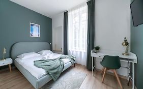 Residence Bains Callou Situee Face Aux Thermes