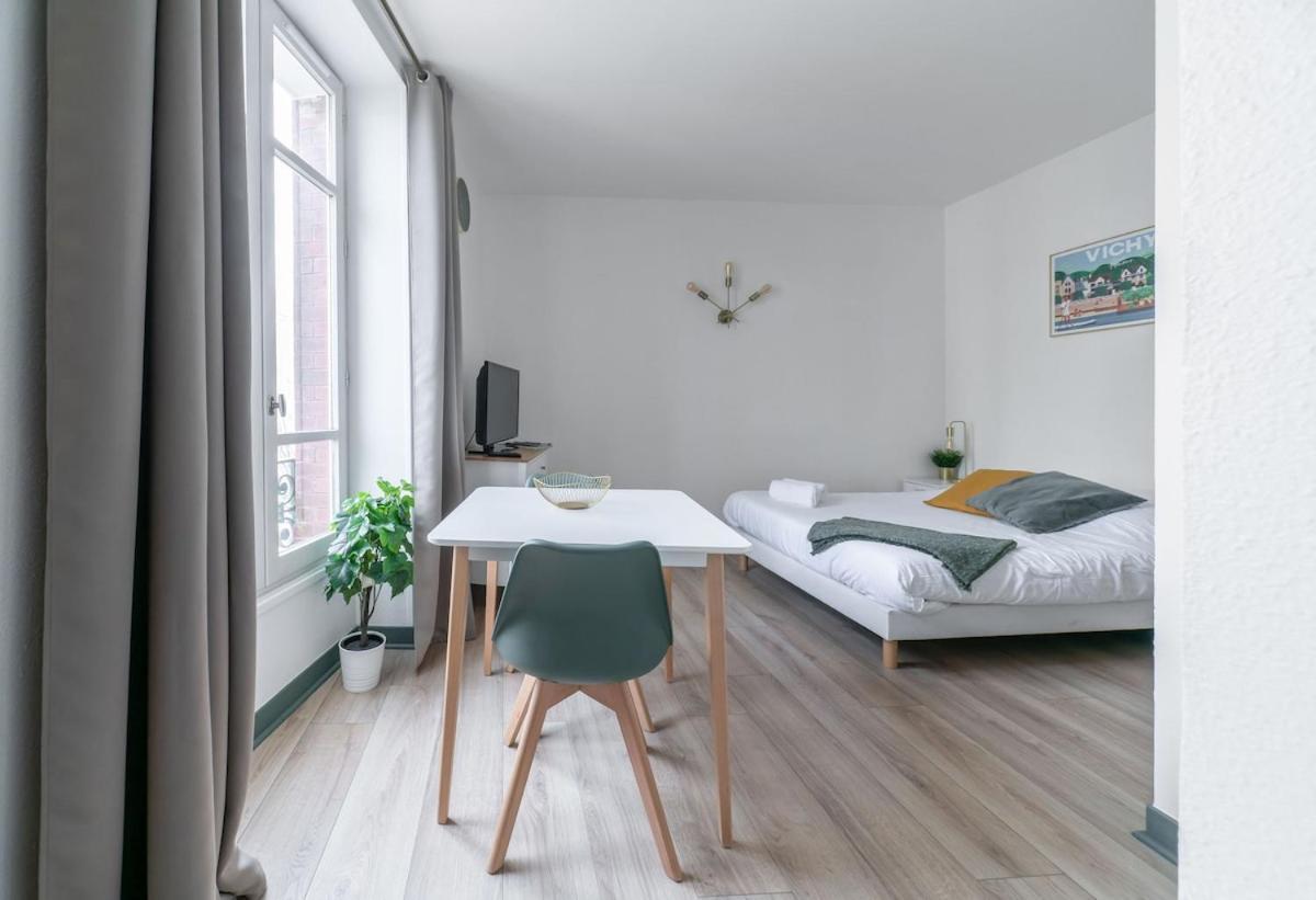 Residence Bains Callou Situee Face Aux Thermes Vichy Kamer foto